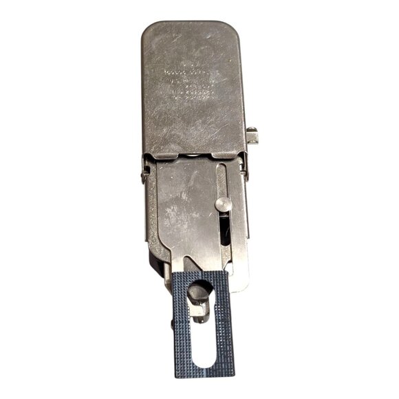 Vtg 1940s Singer Buttonholer 160506 Case Green & Accessories - Picture 5 of 11